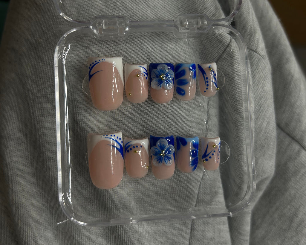Blue/Pink Flower Design